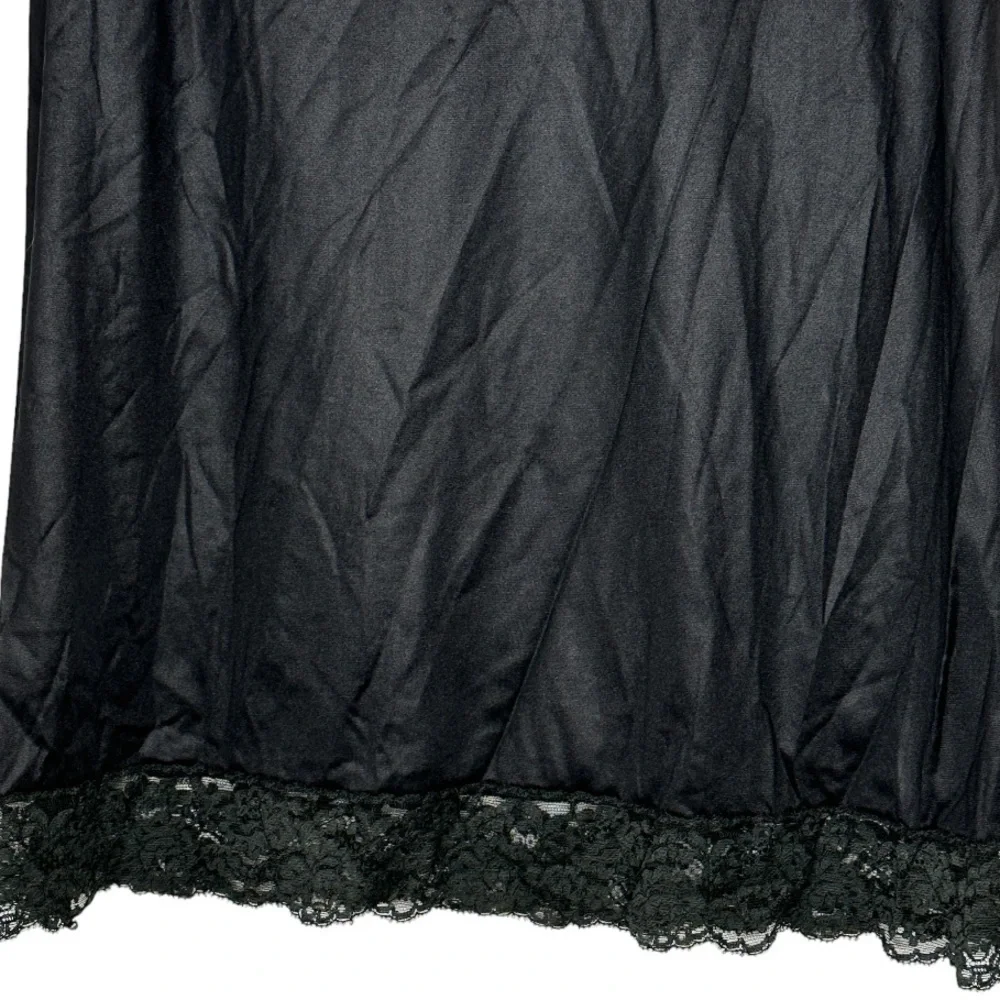 Vintage Vassarette‎ Black Nylon Slip - Picture 2 of 6